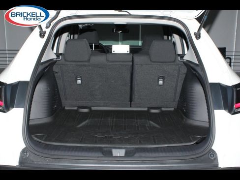 Used 2024 Honda HR-V LX image 12