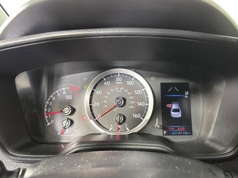 Used 2021 Toyota Corolla SE FWD image 3