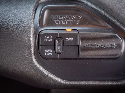 Used 2021 RAM 2500 Big Horn image 24