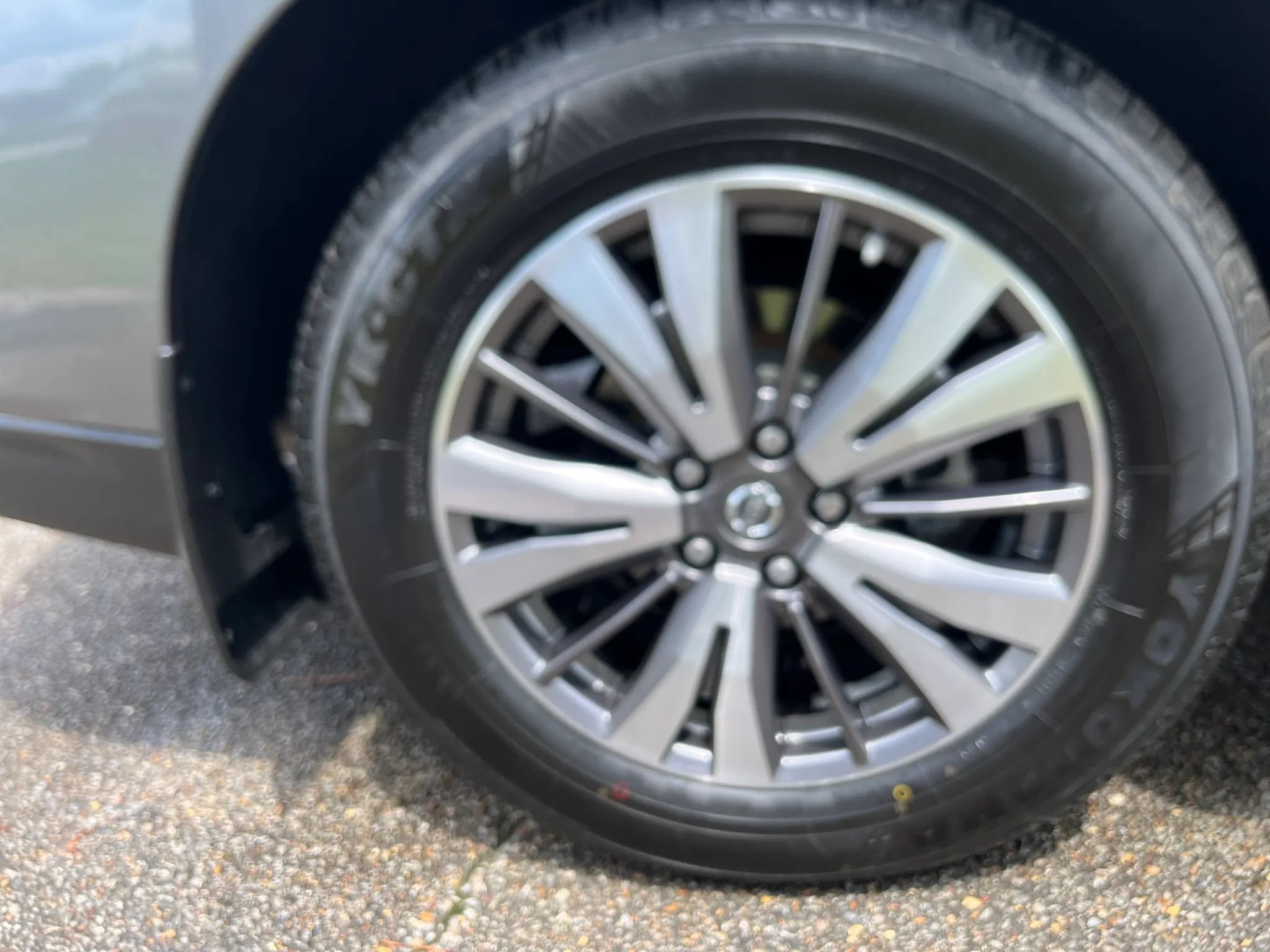Used 2017 Nissan Pathfinder SL w/ SL Tech Package FWD image 40