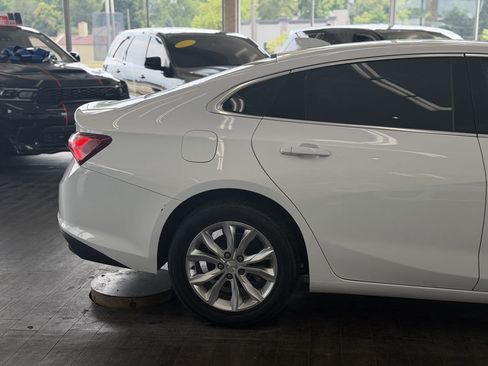 Used 2019 Chevrolet Malibu LT FWD image 5