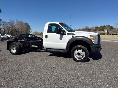 Used 2014 Ford F450 XL image 1