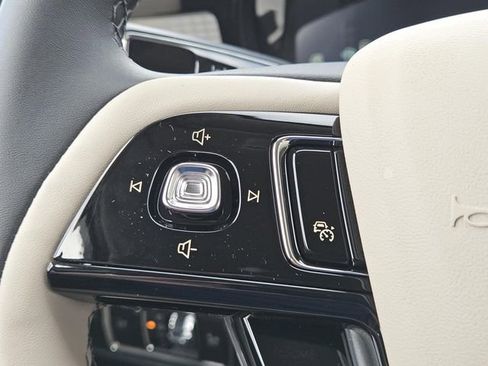 New 2026 Lincoln Corsair Premiere image 15