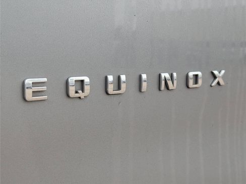 Used 2023 Chevrolet Equinox LT image 10