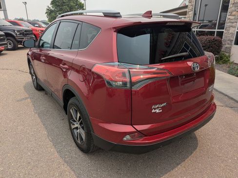 Used 2018 Toyota RAV4 XLE w/ Plus Extra Value Package AWD/4WD image 3