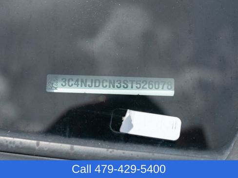 Used 2025 Jeep Compass Limited AWD/4WD image 10