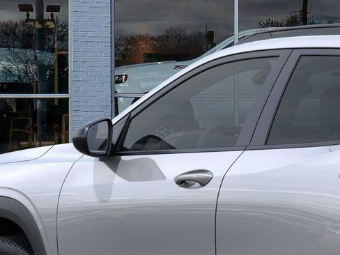 New 2026 Chevrolet Trax RS image 12