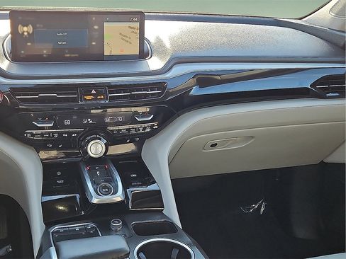 Used 2023 Acura MDX Technology image 16