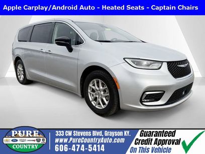 Used 2024 Chrysler Pacifica Touring-L