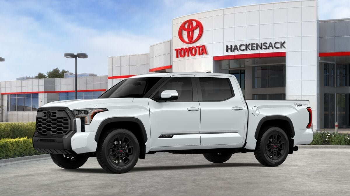 New 2026 Toyota Tundra Platinum w/ TRD Off-Road Package AWD/4WD image 2