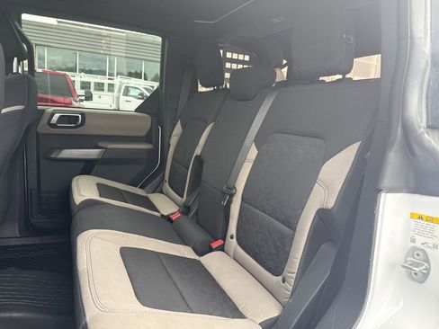 Used 2022 Ford Bronco Wildtrak AWD/4WD image 32