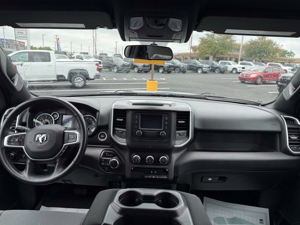 Used 2022 RAM 1500 Big Horn AWD/4WD image 13