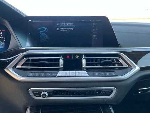 Used 2021 BMW X5 xDrive45e w/ Premium Package AWD/4WD image 38