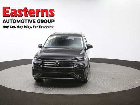 Used 2024 Volkswagen Tiguan SE image 53