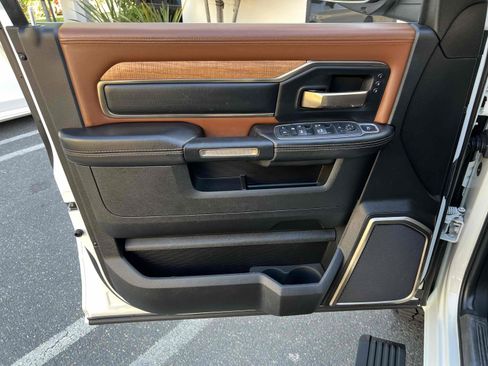 Used 2022 RAM 2500 Limited AWD/4WD image 71