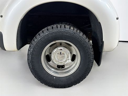 Used 2016 Ford F350 King Ranch w/ King Ranch w/Chrome Package image 31