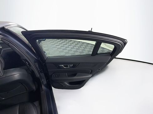 Used 2024 Volvo S60 B5 Core FWD image 30