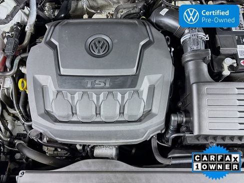 Used 2022 Volkswagen Tiguan SE image 31