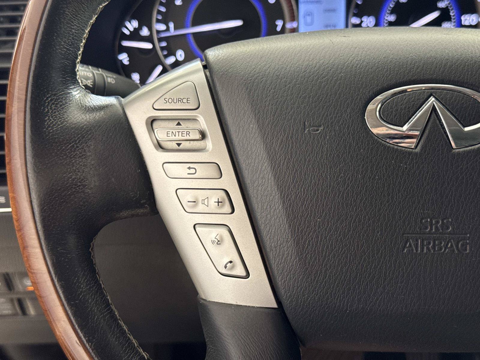Used 2018 INFINITI QX80 2WD w/ Driver Assistance Package image 31