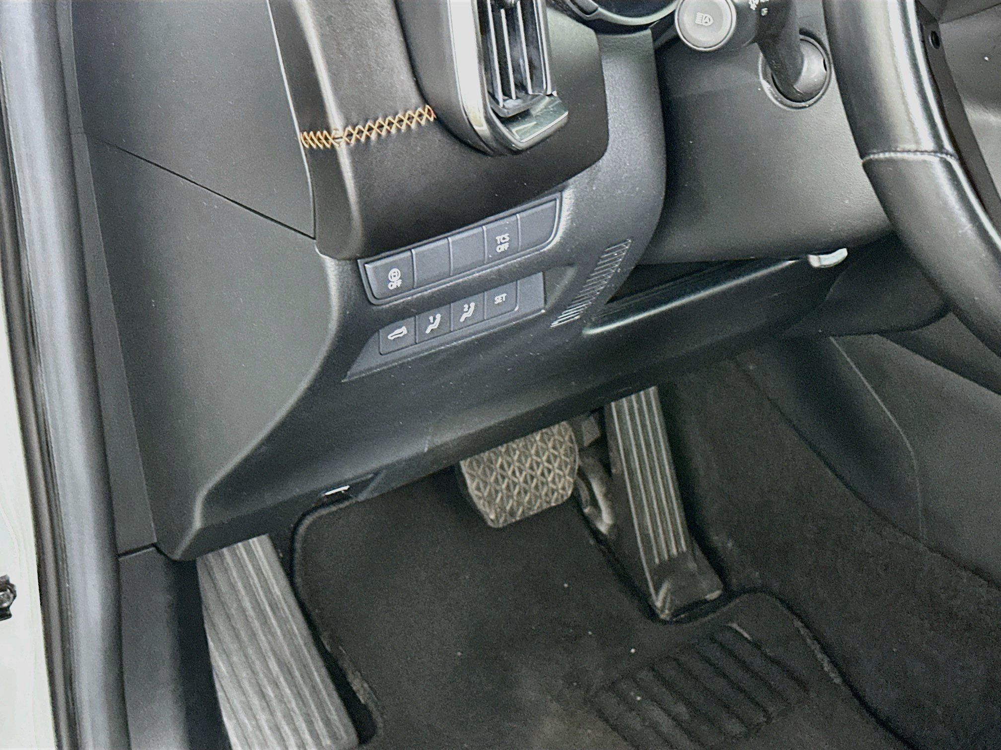 Used 2025 MAZDA CX-50 AWD 2.5 S w/ Premium Plus Pkg image 17