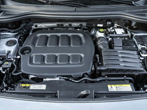 New 2026 Volkswagen Tiguan SE image 44