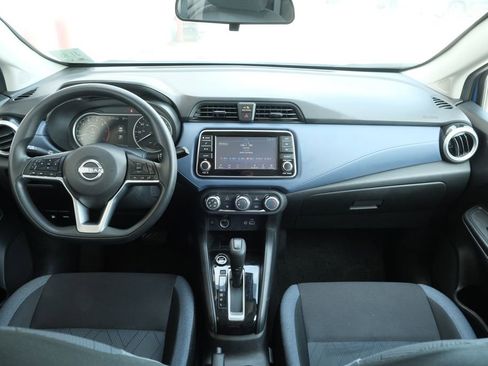 Used 2023 Nissan Versa SV image 5