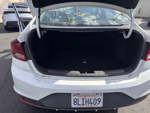 Used 2019 Hyundai Elantra SE w/ Cargo Package image 10