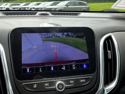 Used 2023 Chevrolet Equinox LT AWD/4WD image 13