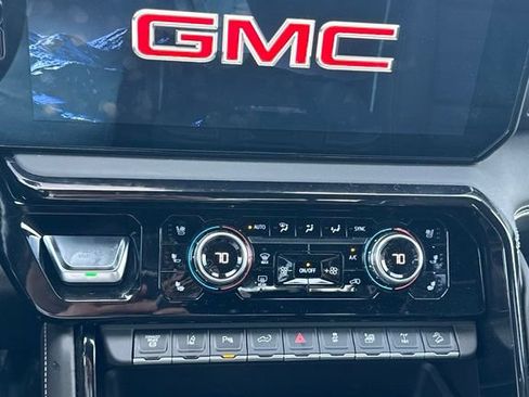 Used 2025 GMC Sierra 2500 AT4X AWD/4WD image 18