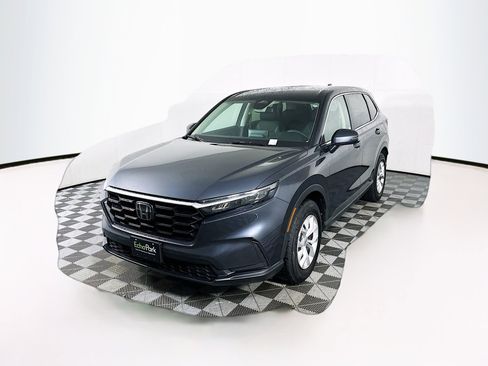 Used 2025 Honda CR-V LX image 3