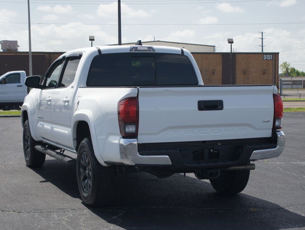 Used 2021 Toyota Tacoma SR5 RWD image 13
