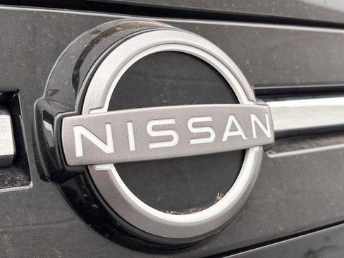 Used 2025 Nissan Armada SL w/ Captain's Chari Seat Package RWD image 9