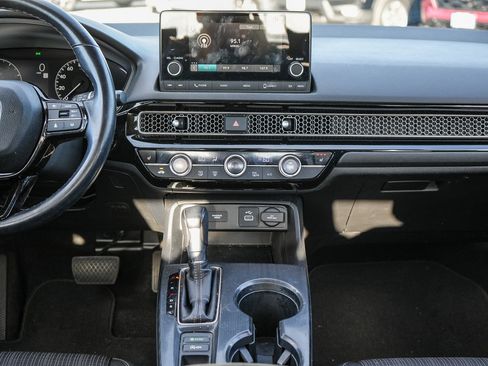 Used 2023 Honda Civic EX image 14