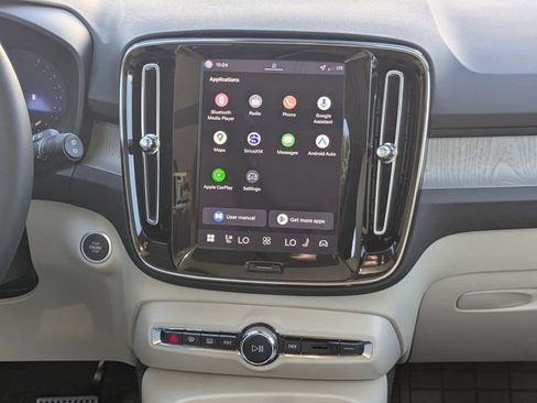 New 2026 Volvo XC40 B5 Plus w/ Protection Package Premier image 22