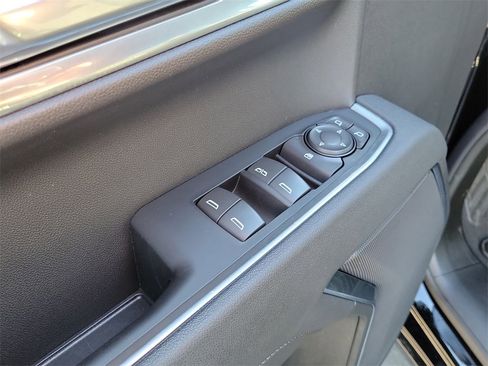Used 2026 GMC Sierra 1500 Elevation image 23