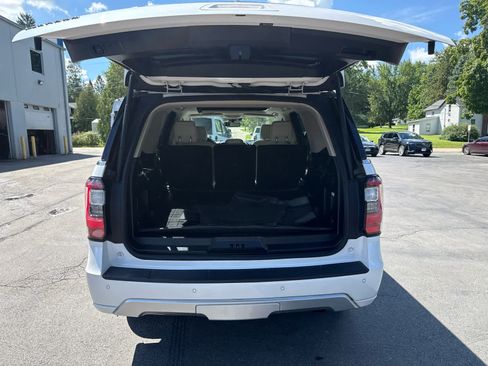 Used 2018 Ford Expedition Platinum AWD/4WD image 18