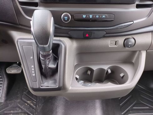 New 2026 Ford Transit 250 148 Medium Roof image 18