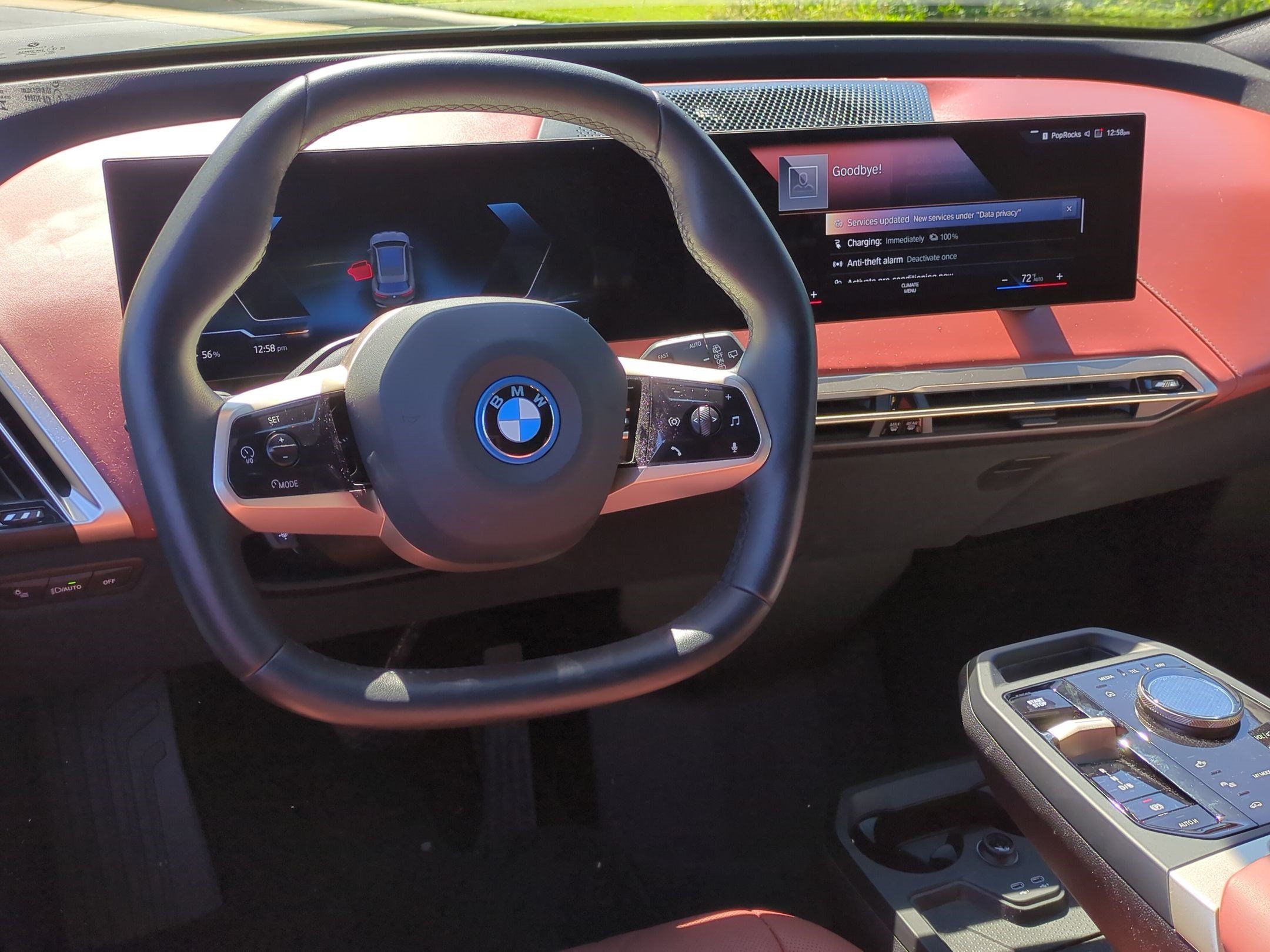 Used 2022 BMW iX xDrive50 w/ Premium Package AWD/4WD image 30