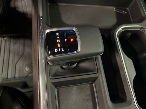 New 2026 GMC Sierra 1500 SLT w/ SLT Premium Plus Package AWD/4WD image 25