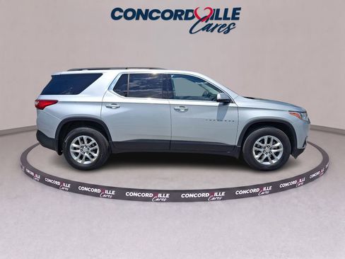 Used 2021 Chevrolet Traverse LT AWD/4WD image 7
