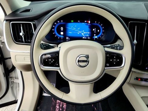 Used 2023 Volvo XC60 B6 Ultimate w/ Climate Package AWD/4WD image 14