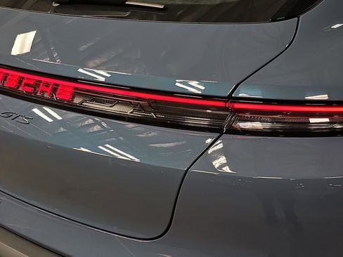 New 2026 Porsche Taycan GTS AWD/4WD image 30
