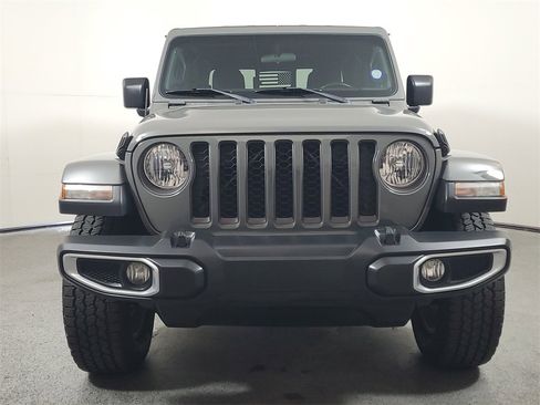 Used 2020 Jeep Gladiator Sport image 2
