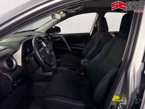 Used 2018 Toyota RAV4 XLE w/ Plus Extra Value Package FWD image 12