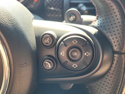 Used 2019 MINI Cooper S image 25