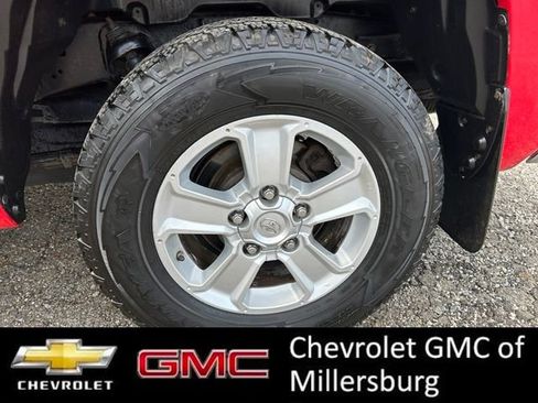 Used 2016 Toyota Tundra SR5 w/ SR5 Upgrade Package AWD/4WD image 11