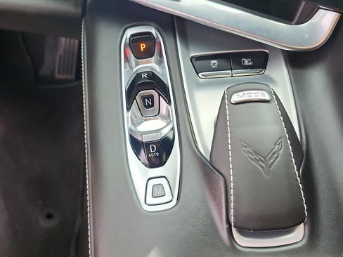 Used 2023 Chevrolet Corvette Stingray Premium Cpe w/ Z51 Performance Package RWD image 29