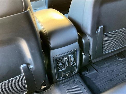 Certified 2021 Jeep Grand Cherokee Laredo X image 33