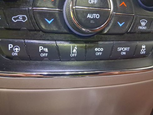Used 2017 Jeep Grand Cherokee Summit w/ Skid Plate Group AWD/4WD image 30