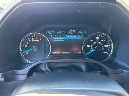 Used 2015 Ford F150 Lariat AWD/4WD image 4